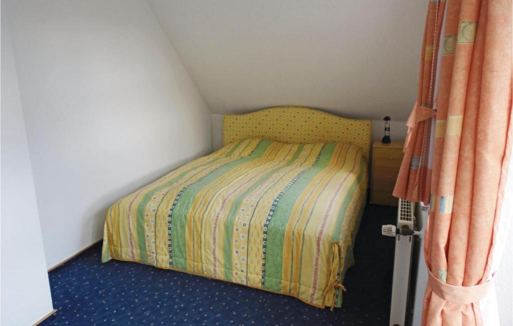 Awesome Home In Wurster Nordseekste With 3 Bedrooms And Wifi photo 2