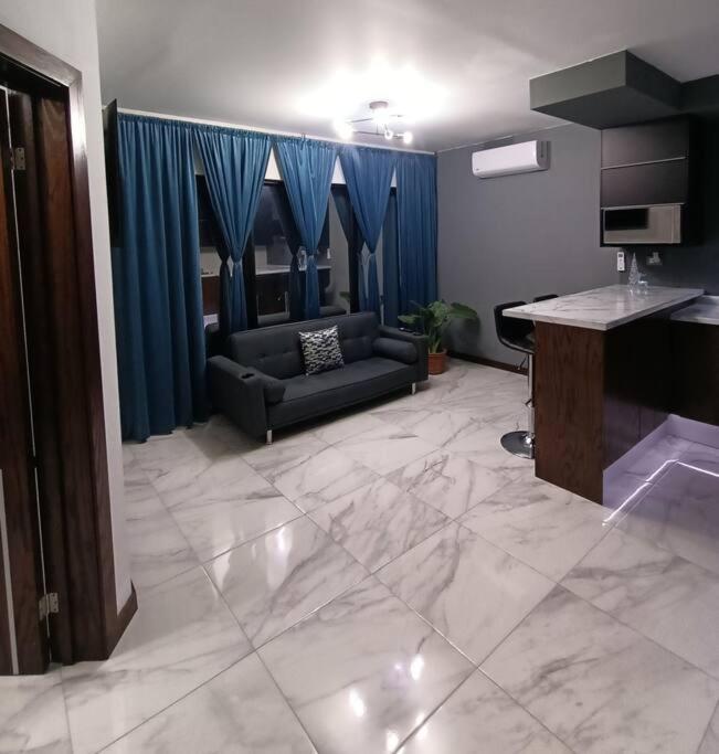 moderno apartamento en el centro de la ciudad photo 4