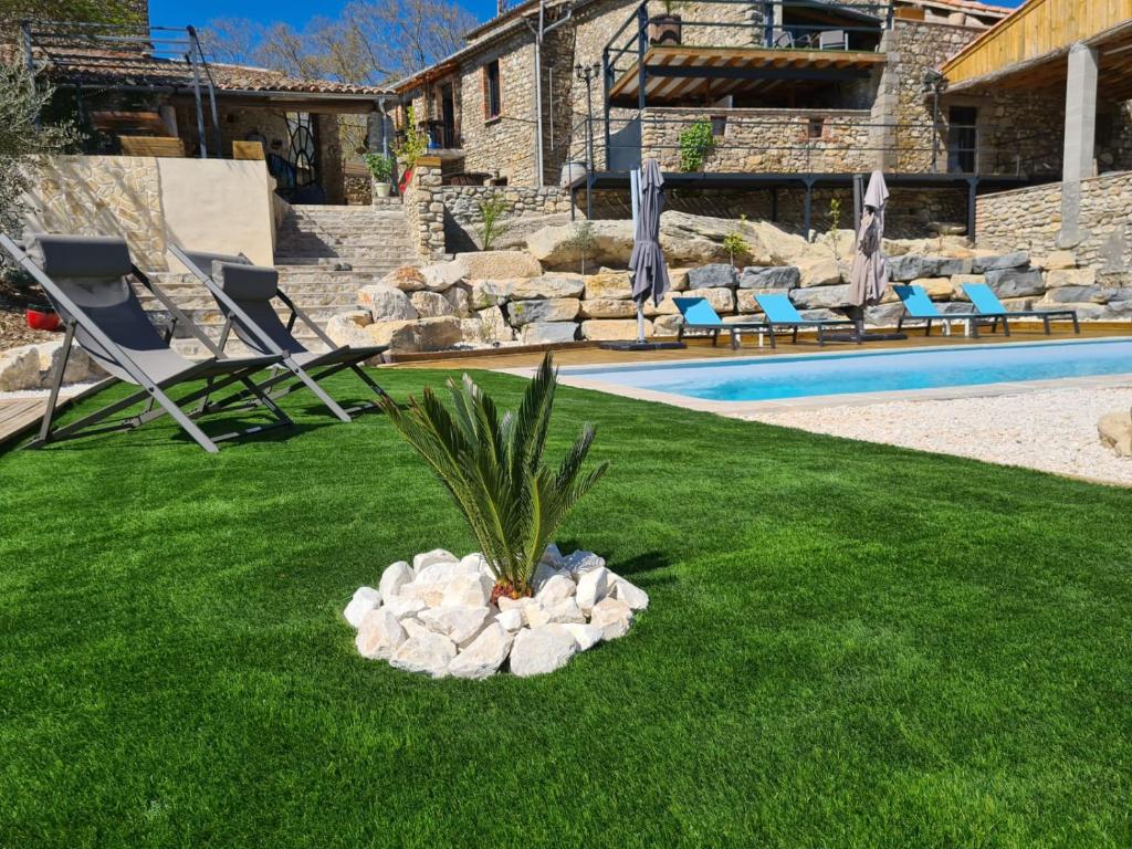 Le mas des hirondelles, Gite Naturiste photo 2