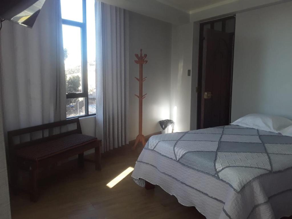 Roma Hostal photo 4