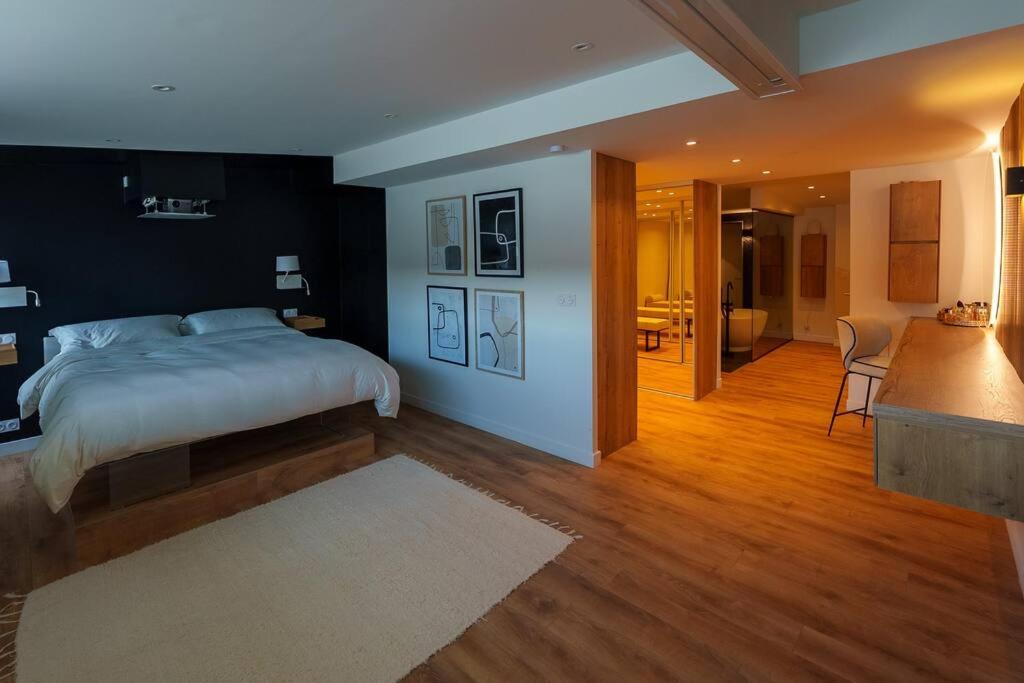 « La Belle Vie » Duplex de standing hyper centre photo 2