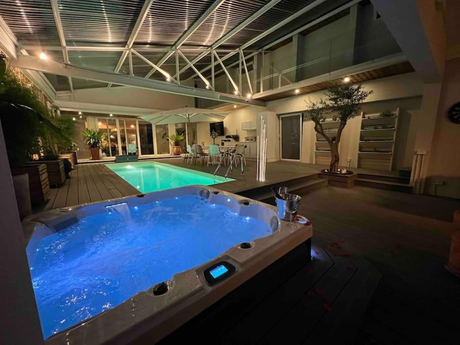 « La Belle Vie » Duplex de standing hyper centre photo 4