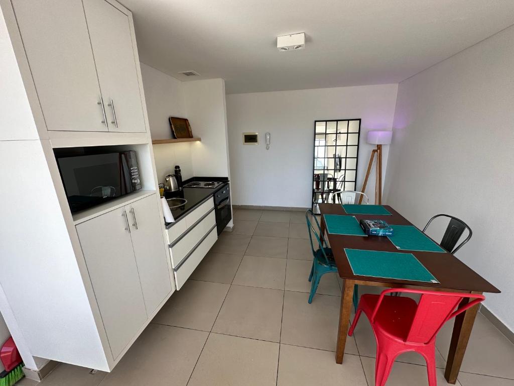 Modern Spacious & Sunny Apartment in Palermo photo 4