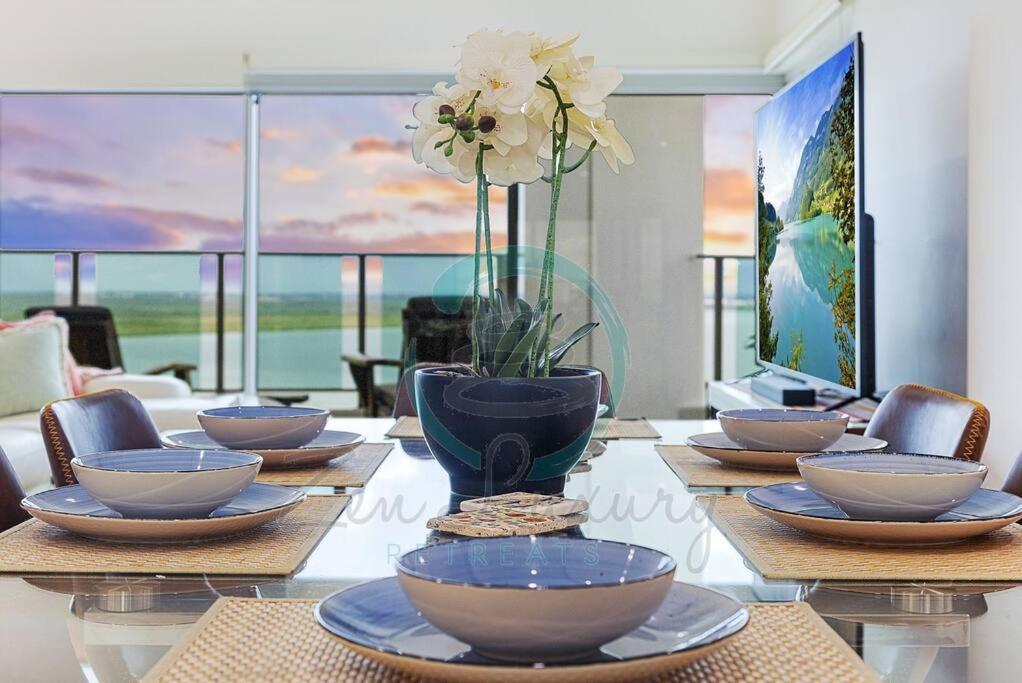 ZEN Crown Towers 3-BR Luxury Pad photo 3