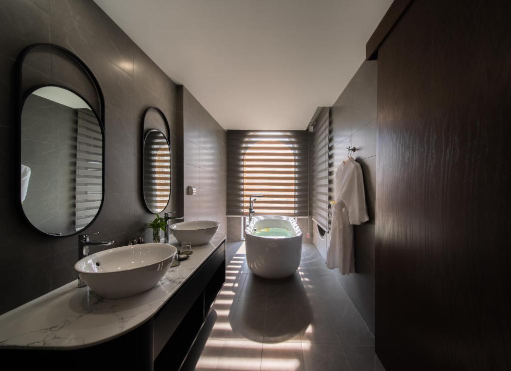 Grand Tourane Nha Trang Hotel