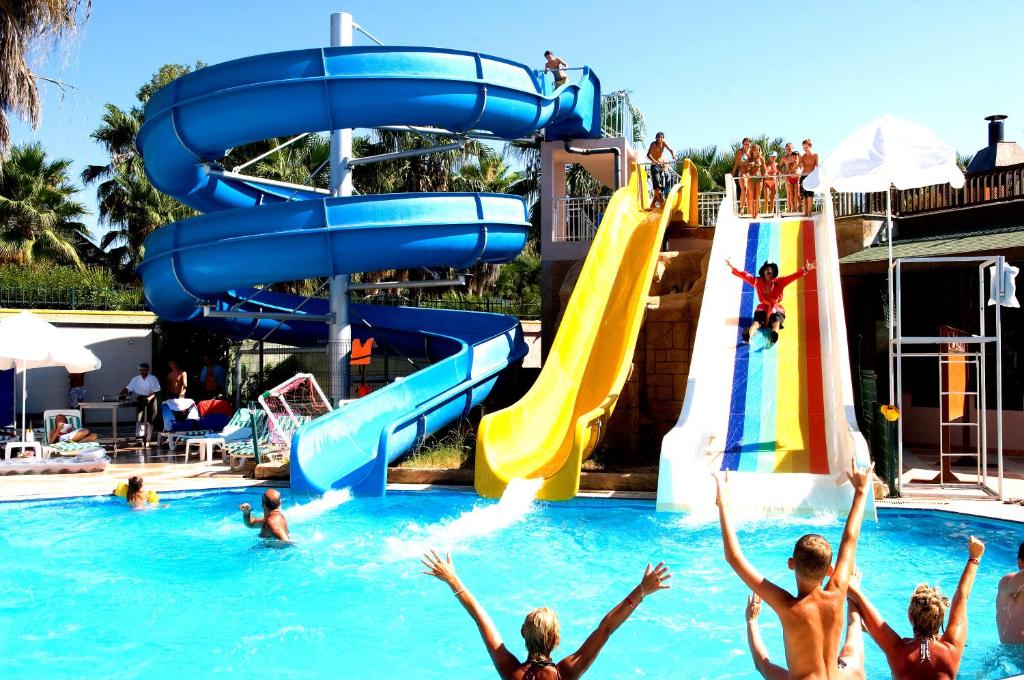 Holiday Garden Resort photo 2