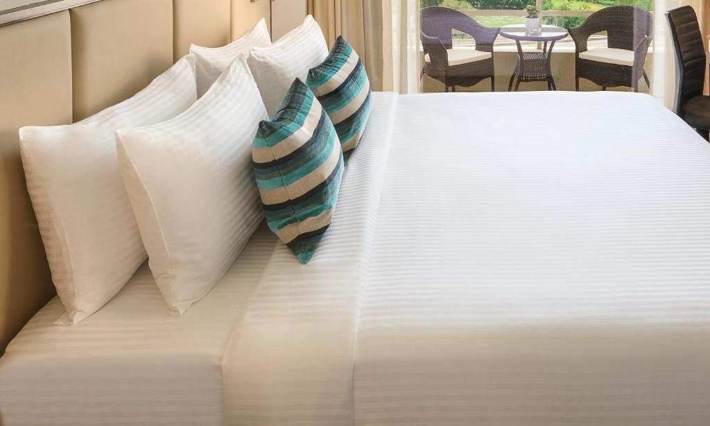 Sandal Suites by Lemon Tree Hotels photo 2