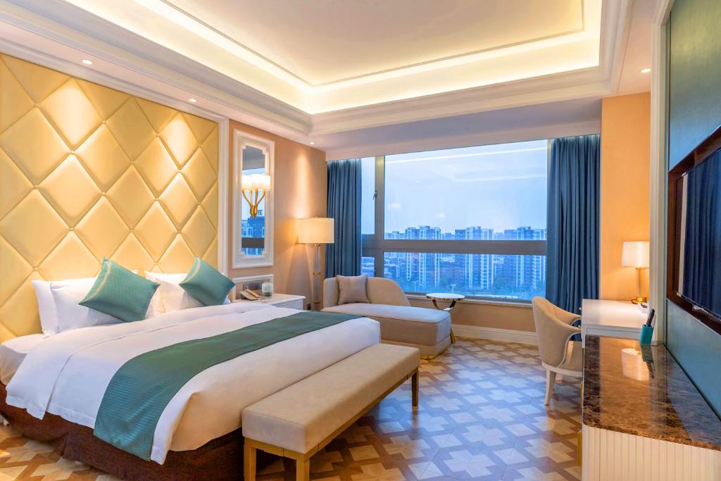 Wuhu Suning Universal Hotel photo 2