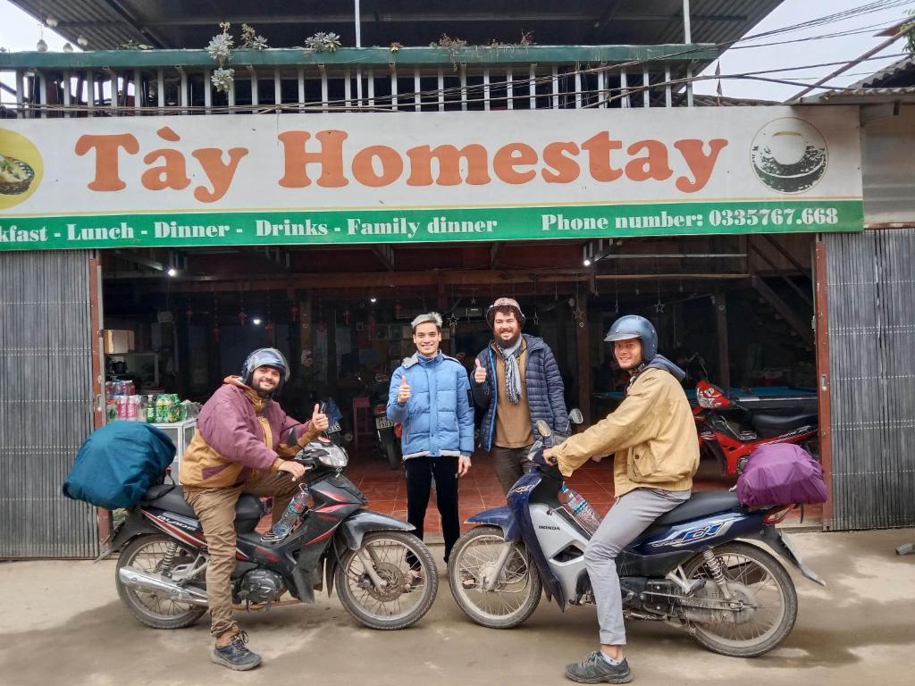 TÀY HOMESTAY