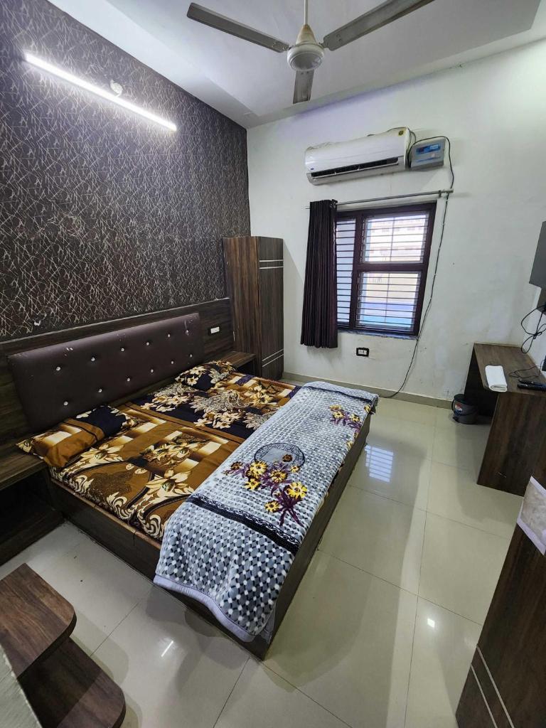 OYO City Palace photo 1