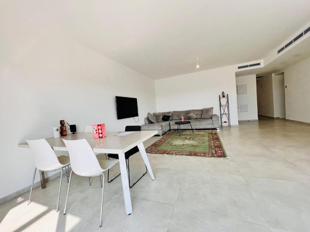 Luxury Penthouse 5 Rooms photo 4