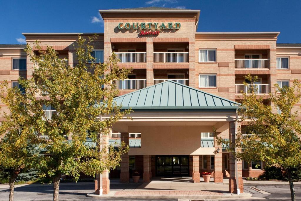 Courtyard by Marriott Cleveland Independence image