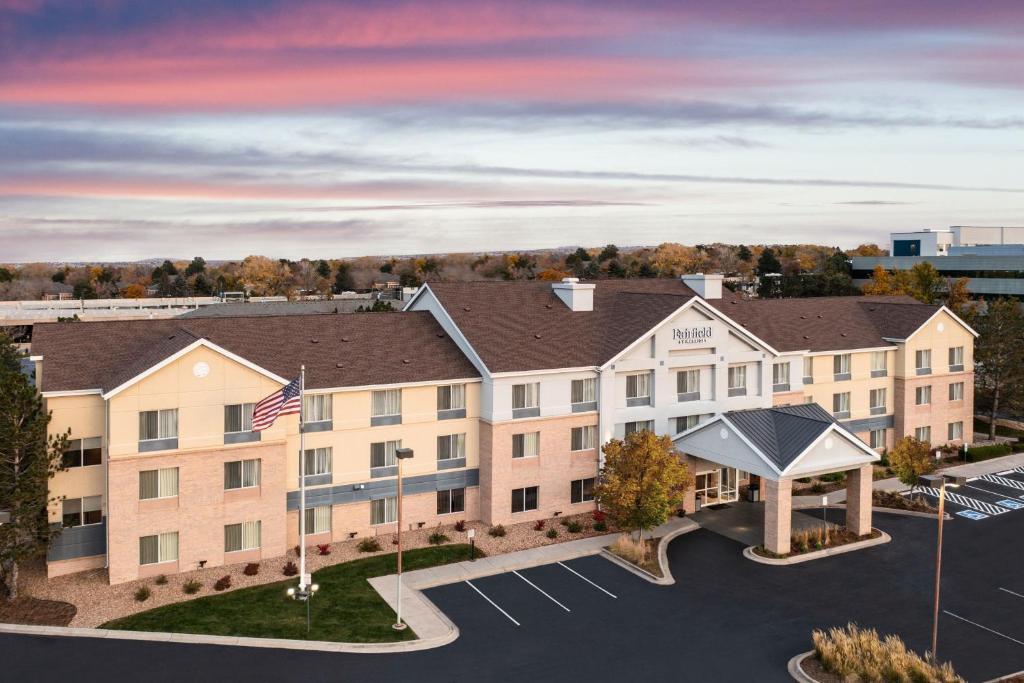 Fairfield Inn and Suites by Marriott Denver Aurora/ Medical Center image