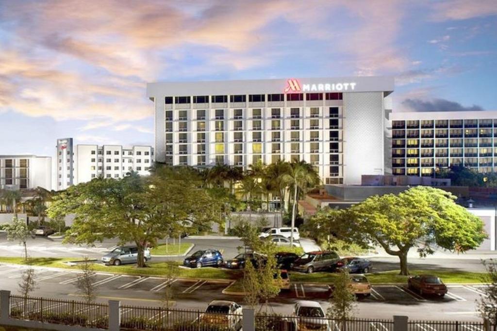Miami Airport Marriott image