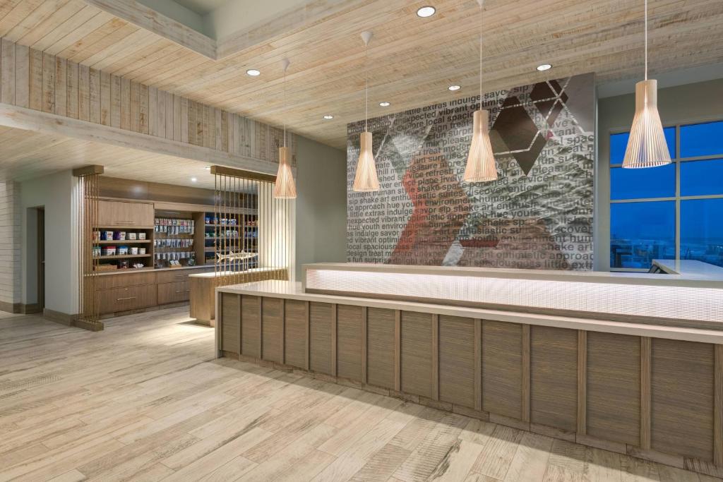 SpringHill Suites by Marriott Panama City Beach Beachfront photo 2