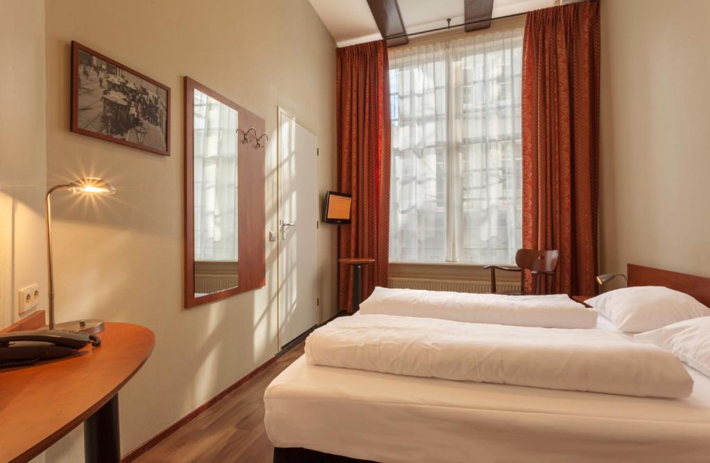 A-Train Hotel photo 3