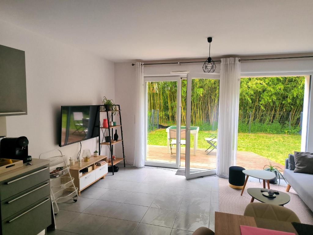 Superbe appartement avec jardin photo 2