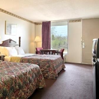 Royal Inn photo 1