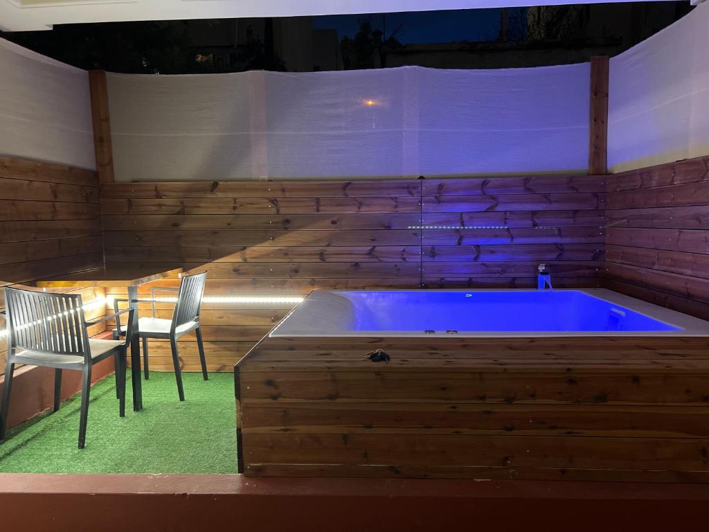 Jacuzzi studio close to athens airport!! - Tap to explore photos