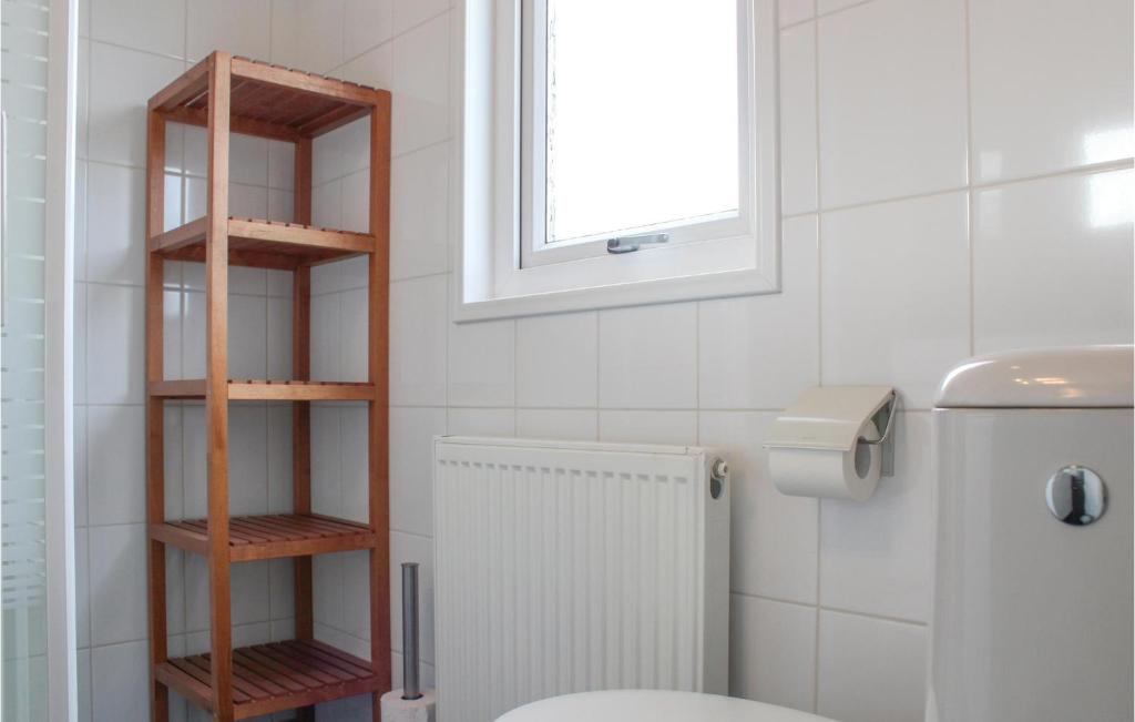 Awesome Home In Lauwersoog With Wifi And 2 Bedrooms photo 3