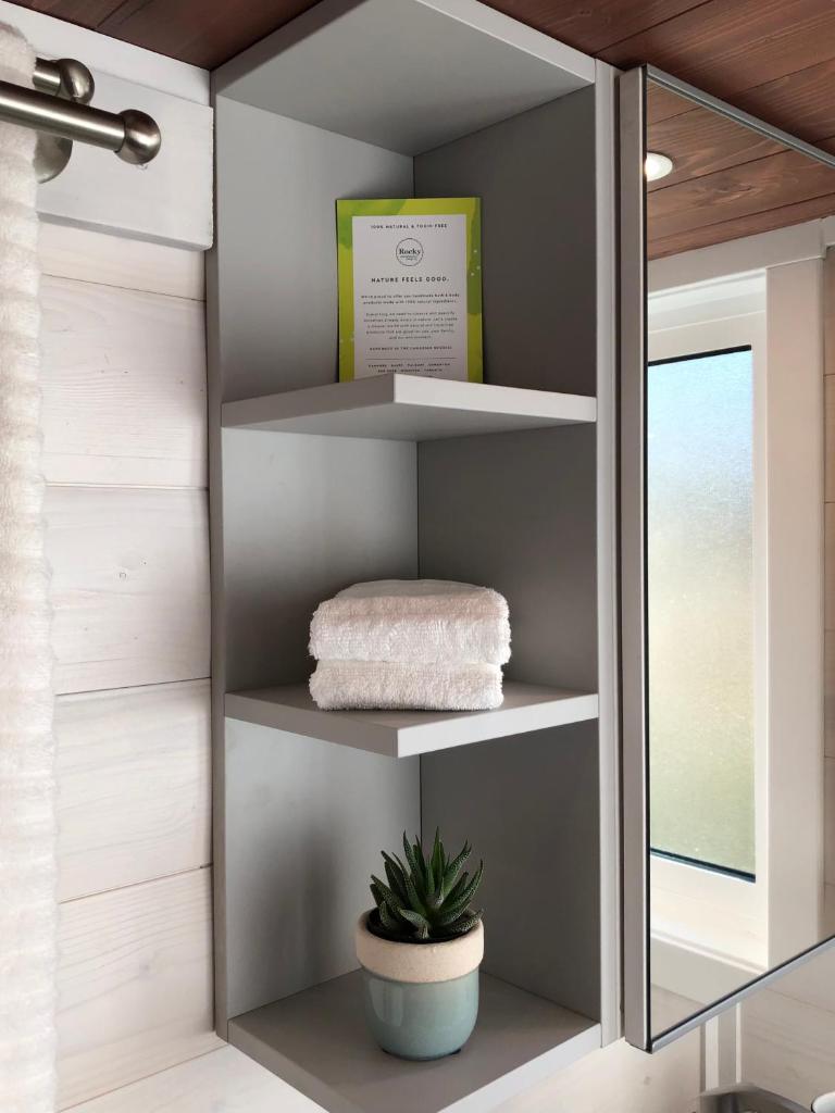 Modern Private Tiny House in the Forest photo 2