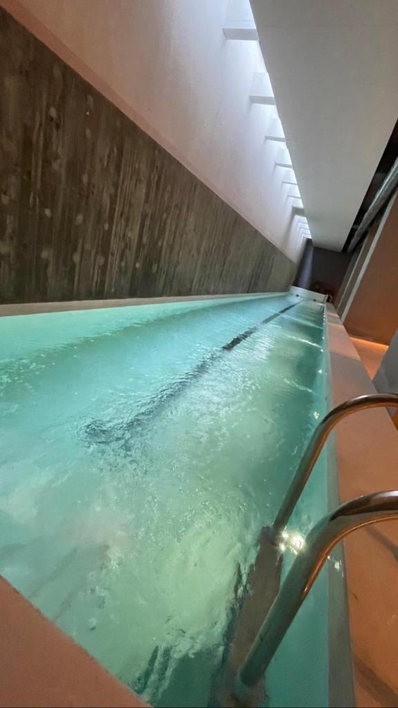 Nuevo Departamento de categoría de 2 ambientes con cochera y amenities en ROYAL PARK Mar del Plata, excelente ubicación a dos cuadras de la playa photo 1