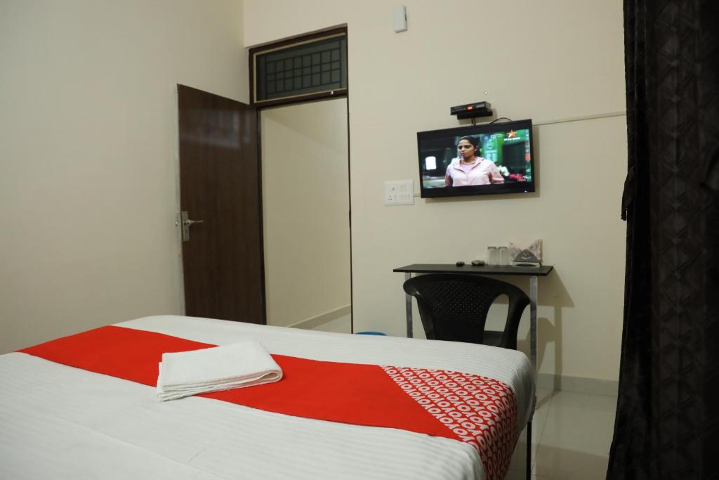 Super OYO 83457 Hotel Hmi International photo 4