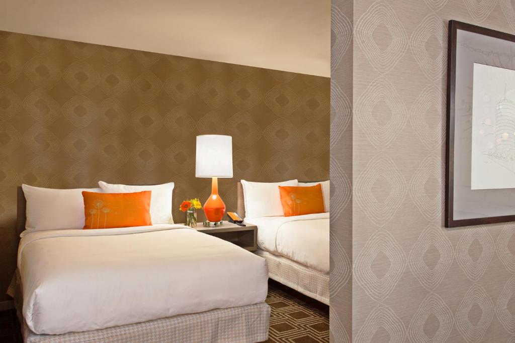 The Garland photo 2