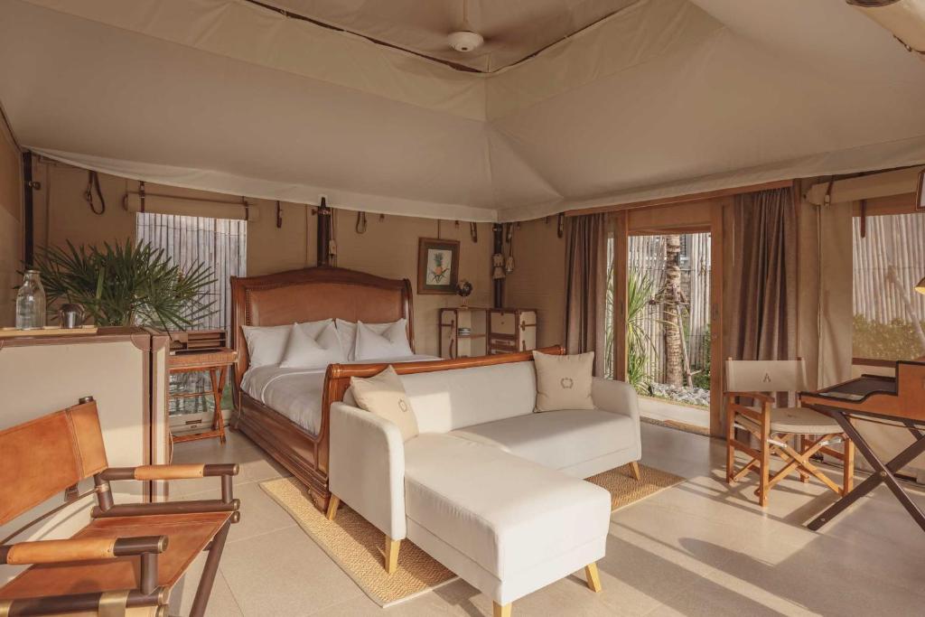 Aladdin Luxury Camp Phuket photo 1