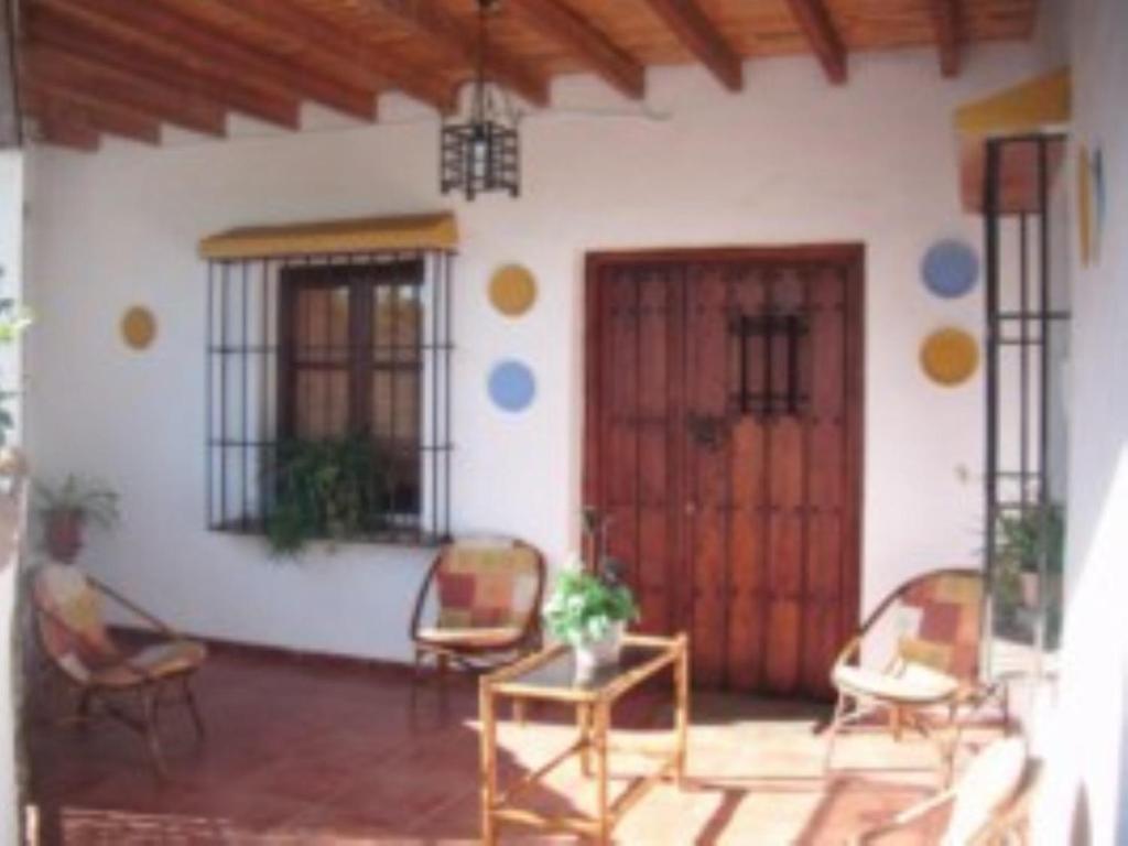 House 6 Bedrooms with Pool and WiFi 8798 photo 3