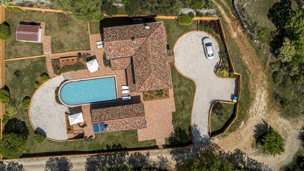 Villa Luxoria Ema photo 2