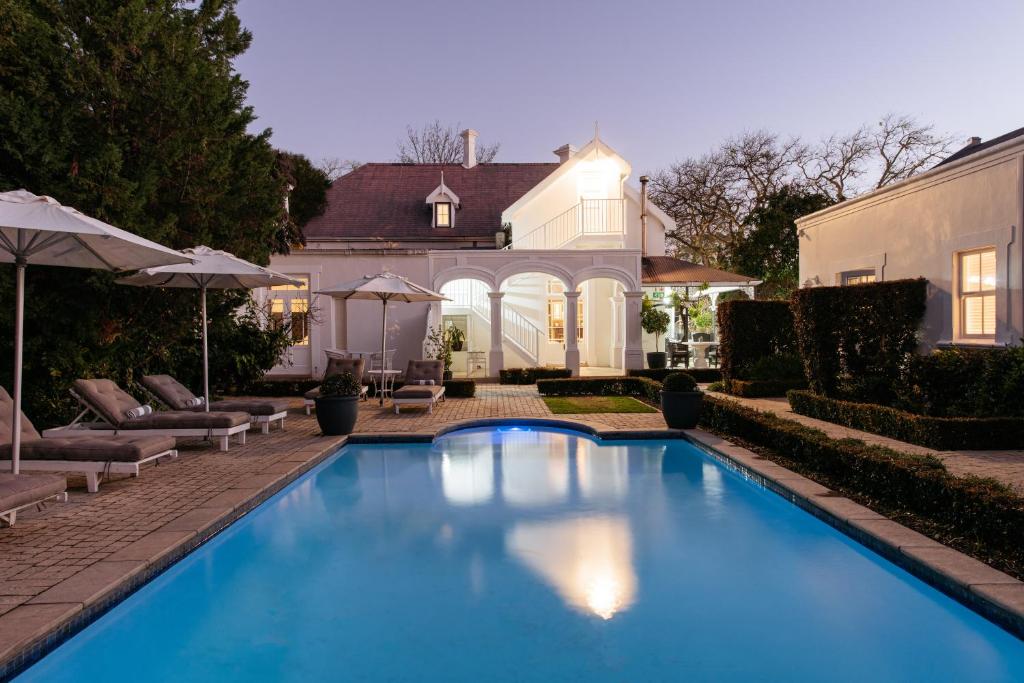 River Manor Boutique Hotel by The Living Journey Collection photo 3