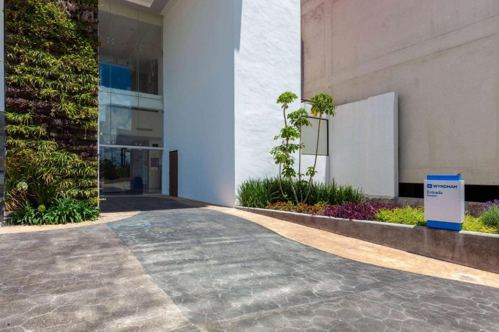 Wyndham Puebla Angelopolis photo 1
