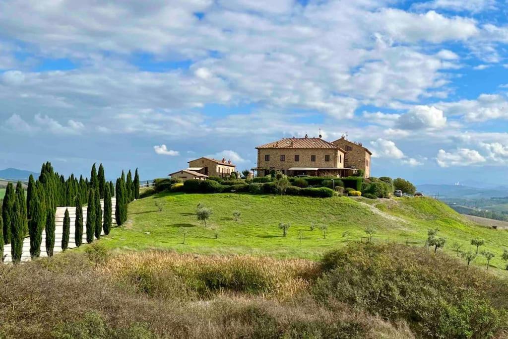 Toscana Amore Mio, stunning view & 14min Volterra