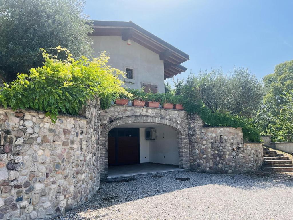 Il borgo fra i laghi photo 1