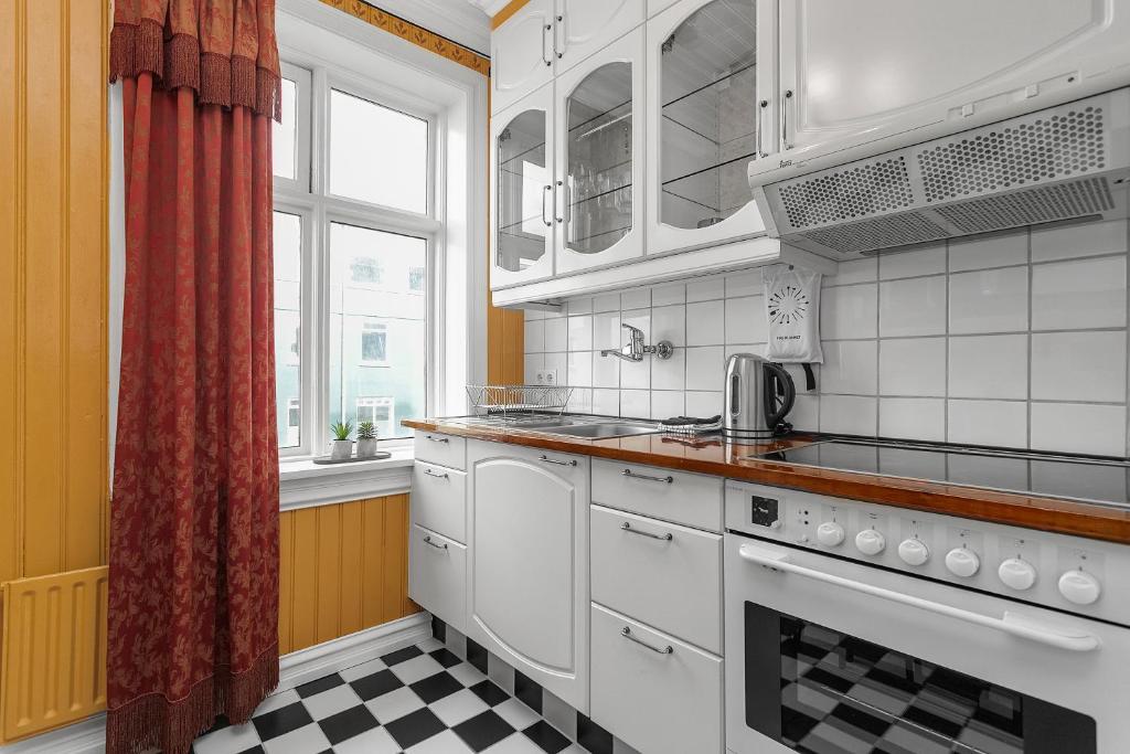 Charming Apartment - Amazing Downtown Location photo 2