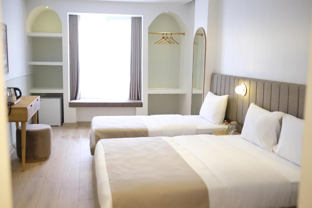 Meshk Airport Hotel photo 2