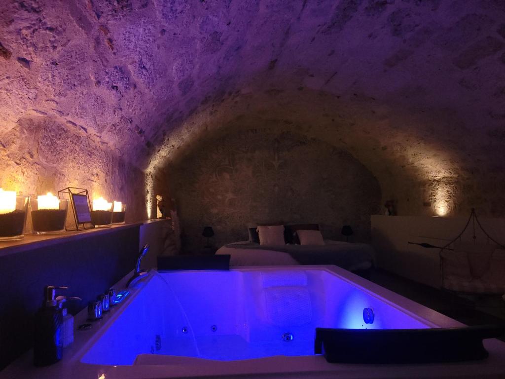 Nuit insolite avec SPA privatif au "Secret" photo 1