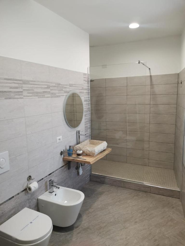 LONATE ROOM photo 3