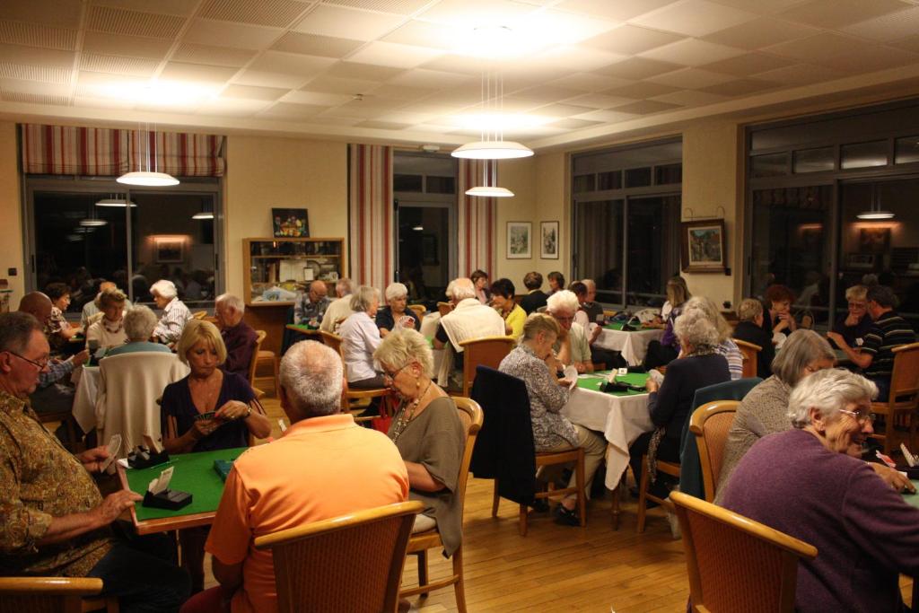 Family Hotel photo 2