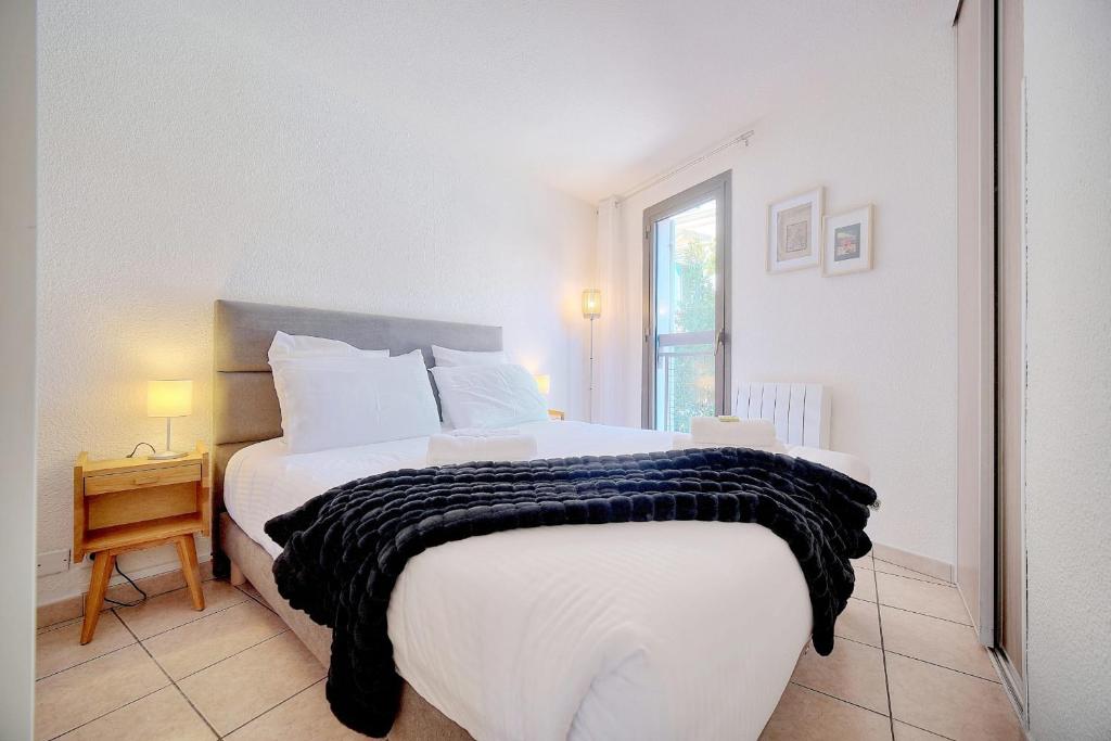 IMMOGROOM - Nice apartment - Wifi - Parking - Close to everything photo 1