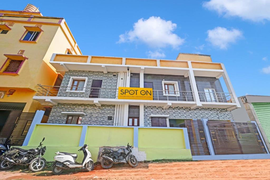SPOT ON Hotel Shree Krishna photo 2