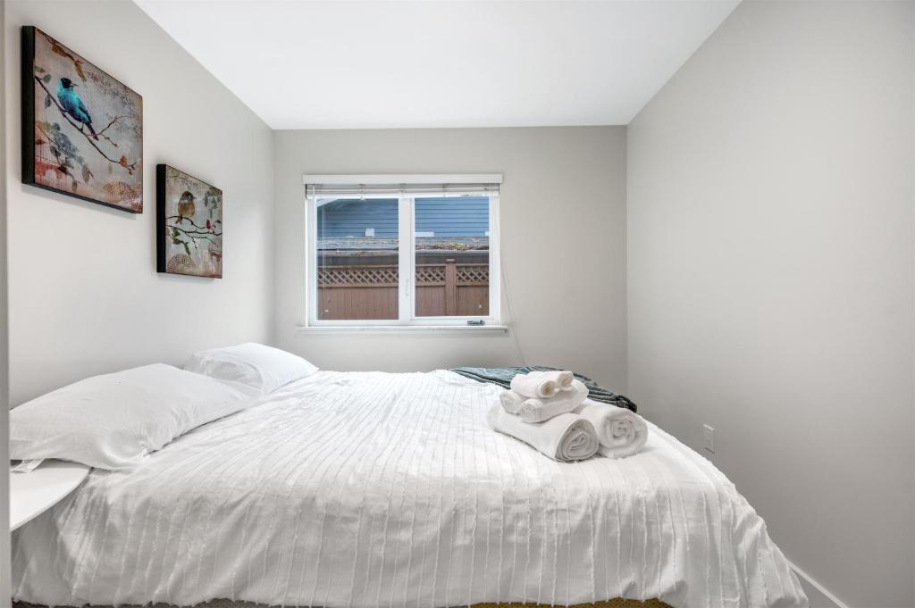 Luxury Delta 2BD Suit on ground floor photo 2