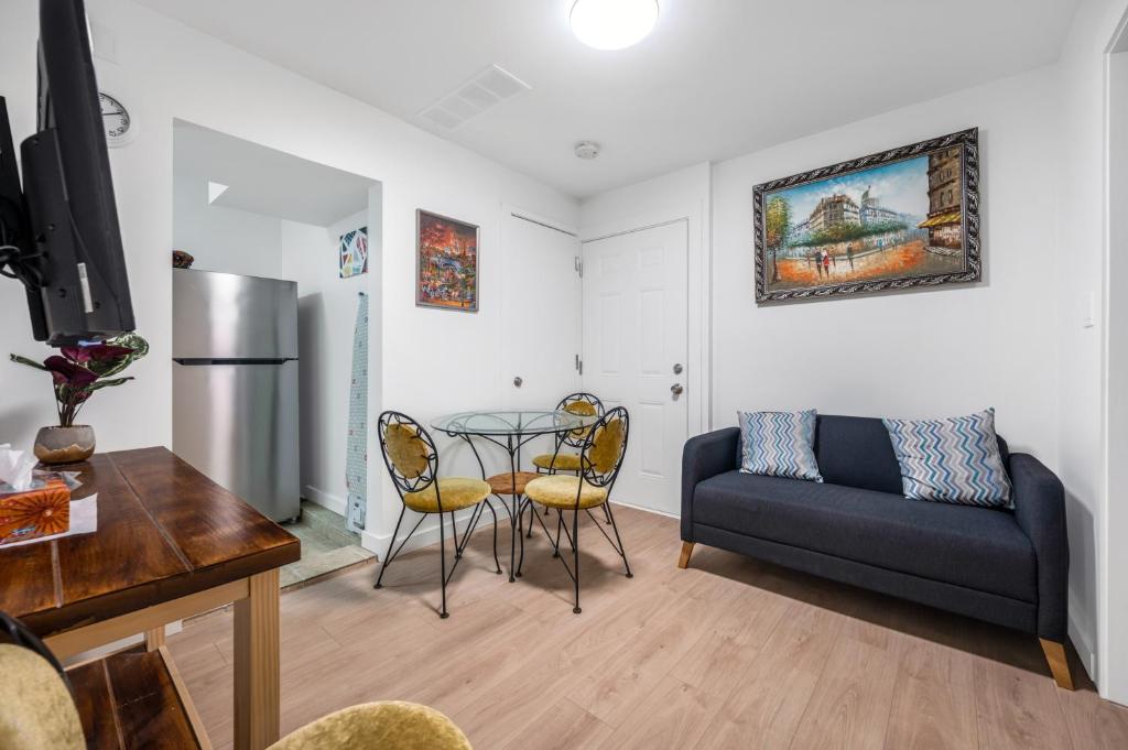 Luxury Delta 2BD Suit on ground floor photo 1