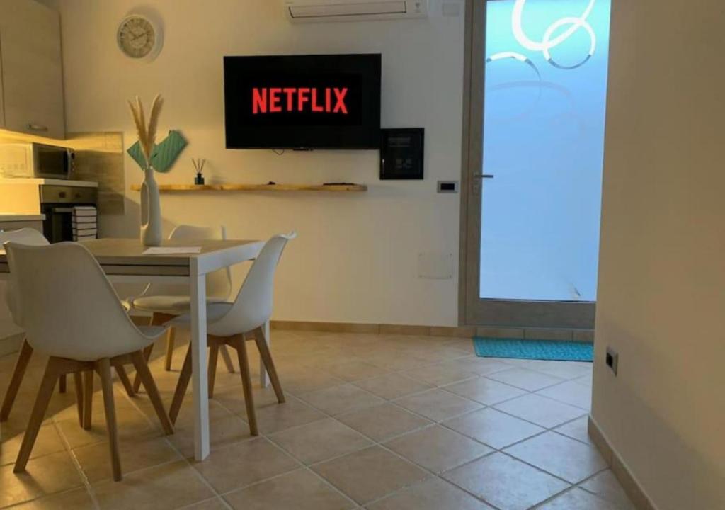 [Loft Comodo ed Elegante] • Wi-Fi e Colazione - Tap to explore photos