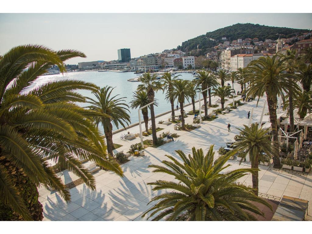 Riva Royal View Luxury Apartments photo 1