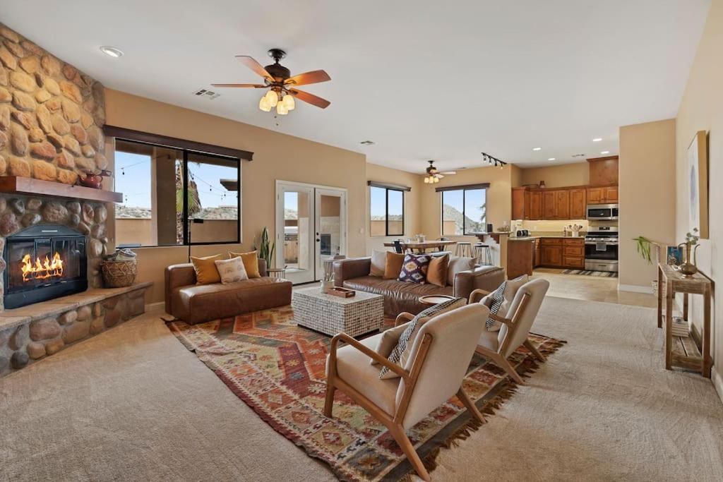 Yucca Valley Gem: Relaxing Adobe Retreat & Pool photo 3