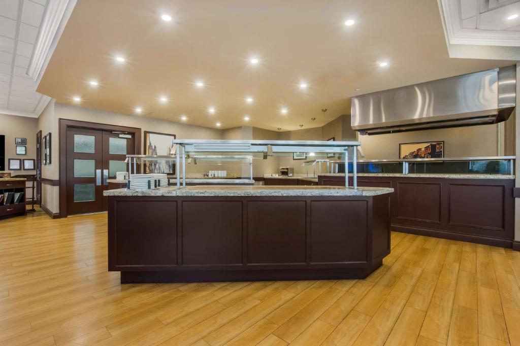 Best Western Brantford Hotel and Conference Centre photo 4