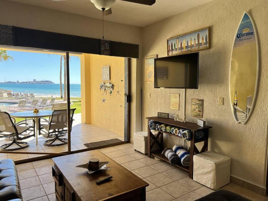 Sandy Beach Princesa A103 Ocean Front Resort photo 3