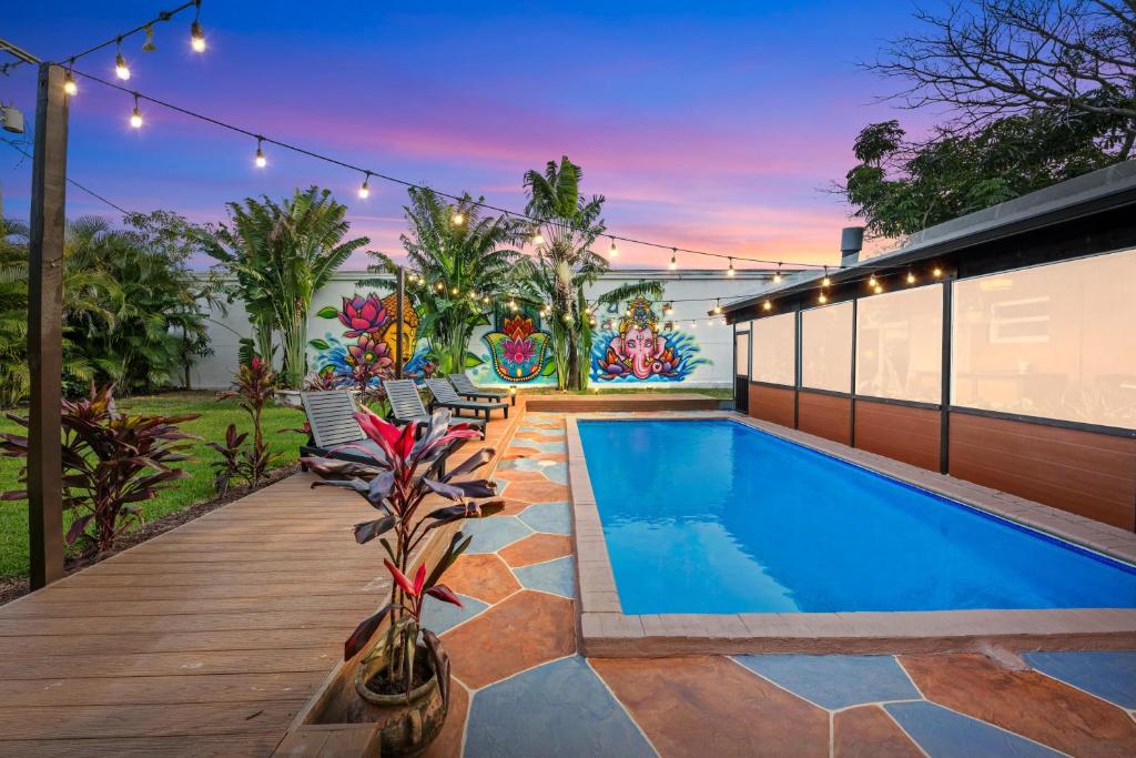 Unique super cozy,Bohemian Paradise with Heated Pool and positive energy